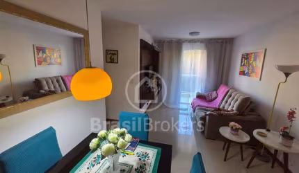 Excelente apartamento todo reformado 03 quartos em localização privilegiada.