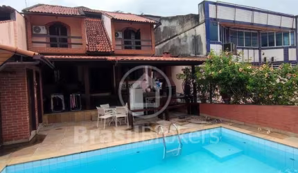 Cobertura Duplex à venda com 309,00m² e 4 quartos em Taquara, Rio de Janeiro - rj