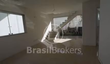Casa de Condomínio à venda com 124,00m² e 3 quartos em Jacarepaguá, Rio de Janeiro - rj