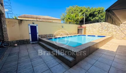Casa de Condomínio à venda com 453,00m² e 4 quartos em Jacarepaguá, Rio de Janeiro - rj