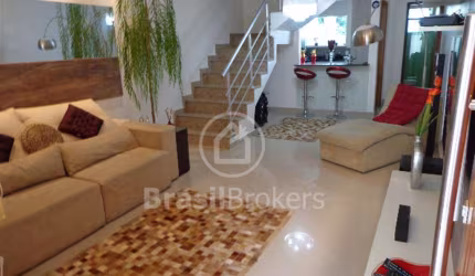 Casa de Condomínio à venda com 220,00m² e 3 quartos em Jacarepaguá, Rio de Janeiro - rj
