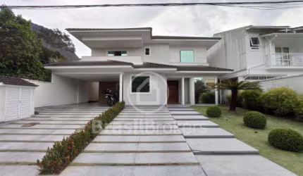 Casa de condomínio à venda com 600,00m² e 5 quartos em Jacarepaguá, Rio de Janeiro - rj