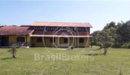 Sitio à venda com 5573,00m² e 4 quartos em Caxito, Maricá - rj