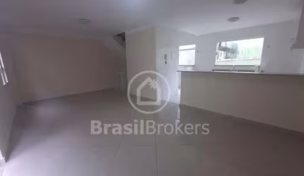 Casa de Condomínio à venda com 110,00m² e 3 quartos em Praça Seca, Rio de Janeiro - rj