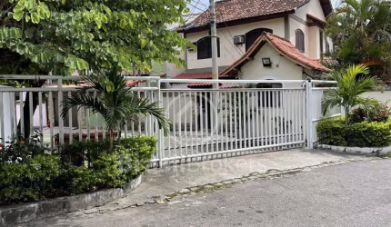 Casa de Condomínio à venda com 129,00m² e 3 quartos em Pechincha, Rio de Janeiro - rj