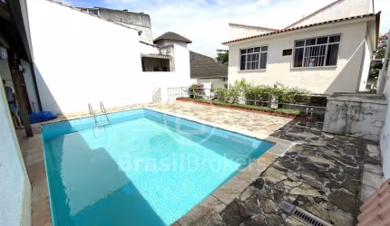 Casa à venda com 368,00m² e 4 quartos em Pechincha, Rio de Janeiro - rj