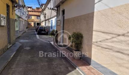 Apartamento de 2 quartos na Praça Seca