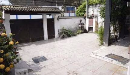 Casa Duplex 4 quartos sendi 1 ste, quintal com piscina