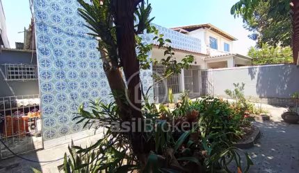 Casa à venda com 347,00m² e 4 quartos em Freguesia (Jacarepaguá), Rio de Janeiro - RJ