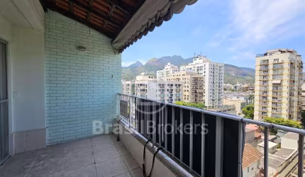 Apartamento 2 Dormitórios com Dependência Completa