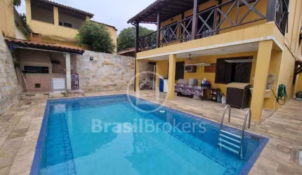 Casa de Condomínio à venda com 133,00m² e 5 quartos em Taquara, Rio de Janeiro - rj