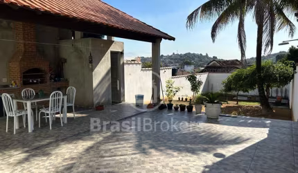Casa de Condomínio à venda com 388,00m² e 4 quartos em Anchieta, Rio de Janeiro - rj