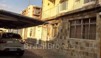 Casa à venda com 231,00m² e 4 quartos em Praça Seca, Rio de Janeiro - rj