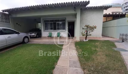 Casa à venda com 393,00m² e 3 quartos em Freguesia (Jacarepaguá), Rio de Janeiro - rj