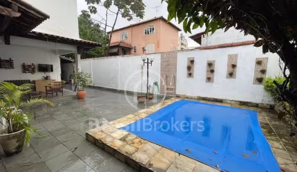 Casa de Condomínio à venda com 348,00m² e 4 quartos em Taquara, Rio de Janeiro - rj