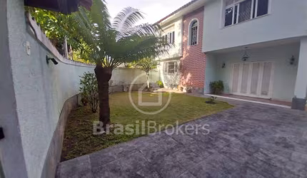 Casa à venda com 313,00m² e 3 quartos em Freguesia (Jacarepaguá), Rio de Janeiro - rj