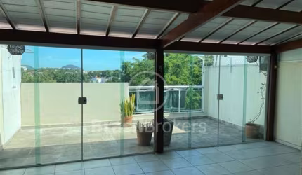 Ótima casa em Condomínio fechado à venda com 220,00m² e 3 quartos em Tanque, Rio de Janeiro - rj
