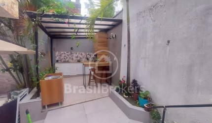 Casa com 340,00m² e 5 quartos em Taquara, Rio de Janeiro - rj