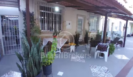 Casa de Vila à venda com 98,00m² e 3 quartos em Taquara, Rio de Janeiro - rj