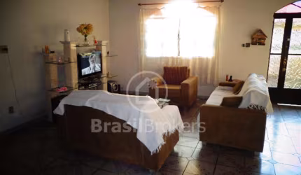 Casa de Condomínio à venda com 153,00m² e 3 quartos em Bangu, Rio de Janeiro - rj