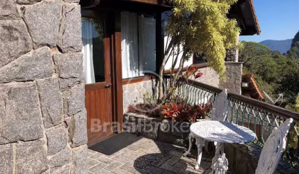 Casa à venda com 108,00m² e 4 quartos em Quitandinha, Petrópolis - rj