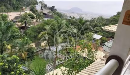 Casa à venda com 236,00m² e 5 quartos em Freguesia (Jacarepaguá), Rio de Janeiro - rj