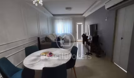 Casa de Condomínio 3 quartos, sendo 1 suíte