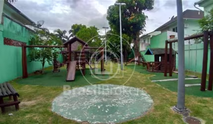Casa de Condomínio 5 quartos, sendo 1 suíte