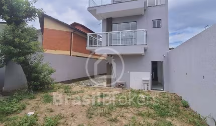 Casa de Condomínio 3 quartos, sendo 2 suítes