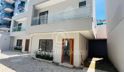 Casa de Condomínio 4 quartos, sendo 4 suítes