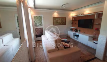 Casa 3 quartos, sendo 1 suíte