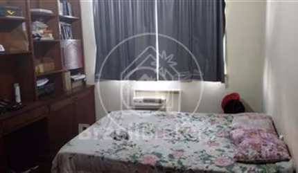 CONDOMINIO DO ESPIRITO SANTO - Apartamento 4 quartos, sendo 1 suíte
