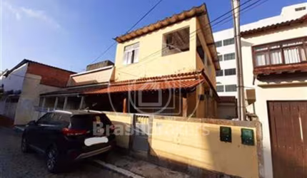Casa de Condomínio 5 quartos, sendo 2 suítes