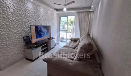 Apartamento reformado com vista livre