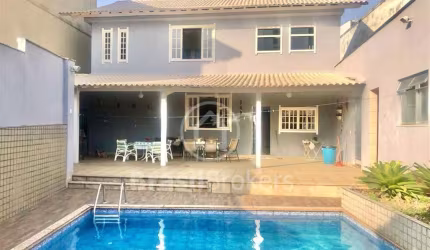Casa à venda com 316,00m² e 3 quartos em Jardim Guanabara, Rio de Janeiro - rj
