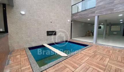 CASA PRIMEIRA LOCAÇÃO EM ALTO PADRÃO