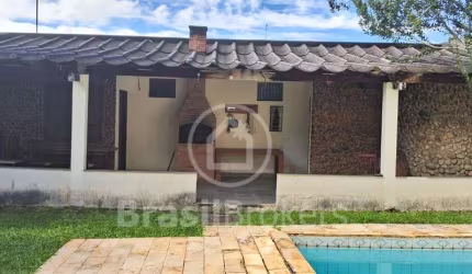 Casa à venda com 600,00m² e 4 quartos em Jardim Guanabara, Rio de Janeiro - RJ