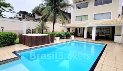 Casa à venda com 414,00m² e 5 quartos em Bancários, Rio de Janeiro - rj