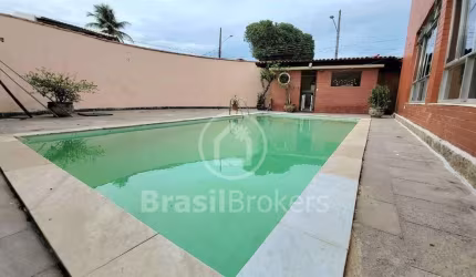 Casa à venda com 550,00m² e 5 quartos em Bancários, Rio de Janeiro - rj