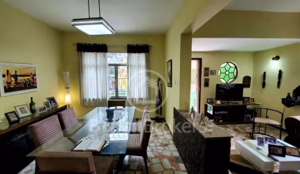 Casa à venda com 360,00m² e 5 quartos em Moneró, Rio de Janeiro - rj