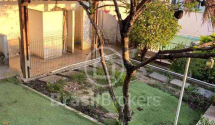 Casa à venda com 256,00m² e 4 quartos em Jardim Carioca, Rio de Janeiro - rj