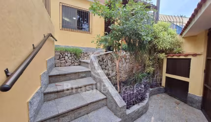 Casa Duplex Jardim Carioca, com energia solar