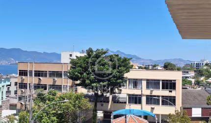 Casa à venda com 300,00m² e 3 quartos em Jardim Guanabara, Rio de Janeiro - RJ