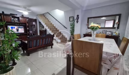 Casa com 6 quartos à venda - 258 m² Portuguesa, Rio de Janeiro - RJ