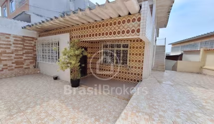 Casa Linear de 3 quartos Jardim Carioca