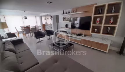 Casa à venda com 328,00m² e 3 quartos em Jardim Guanabara, Rio de Janeiro - rj