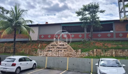 BOM APARTAMENTO EM CONDOMÍNIO