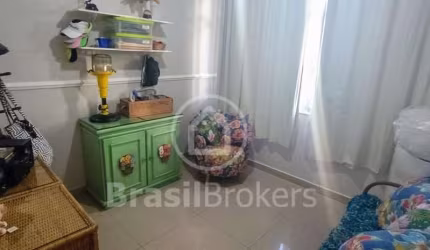 Ótimo apartamento reformado proximo a praia.