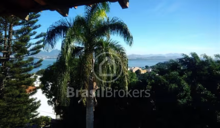 Casa à venda com 354,00m² e 4 quartos em Jardim Guanabara, Rio de Janeiro - rj