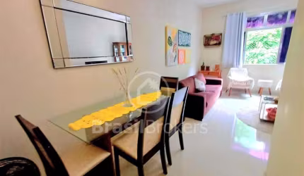 Ótimo apartamento de 2 quartos, 2 banheiros e vista livre pertinho da  Praia da Bica!